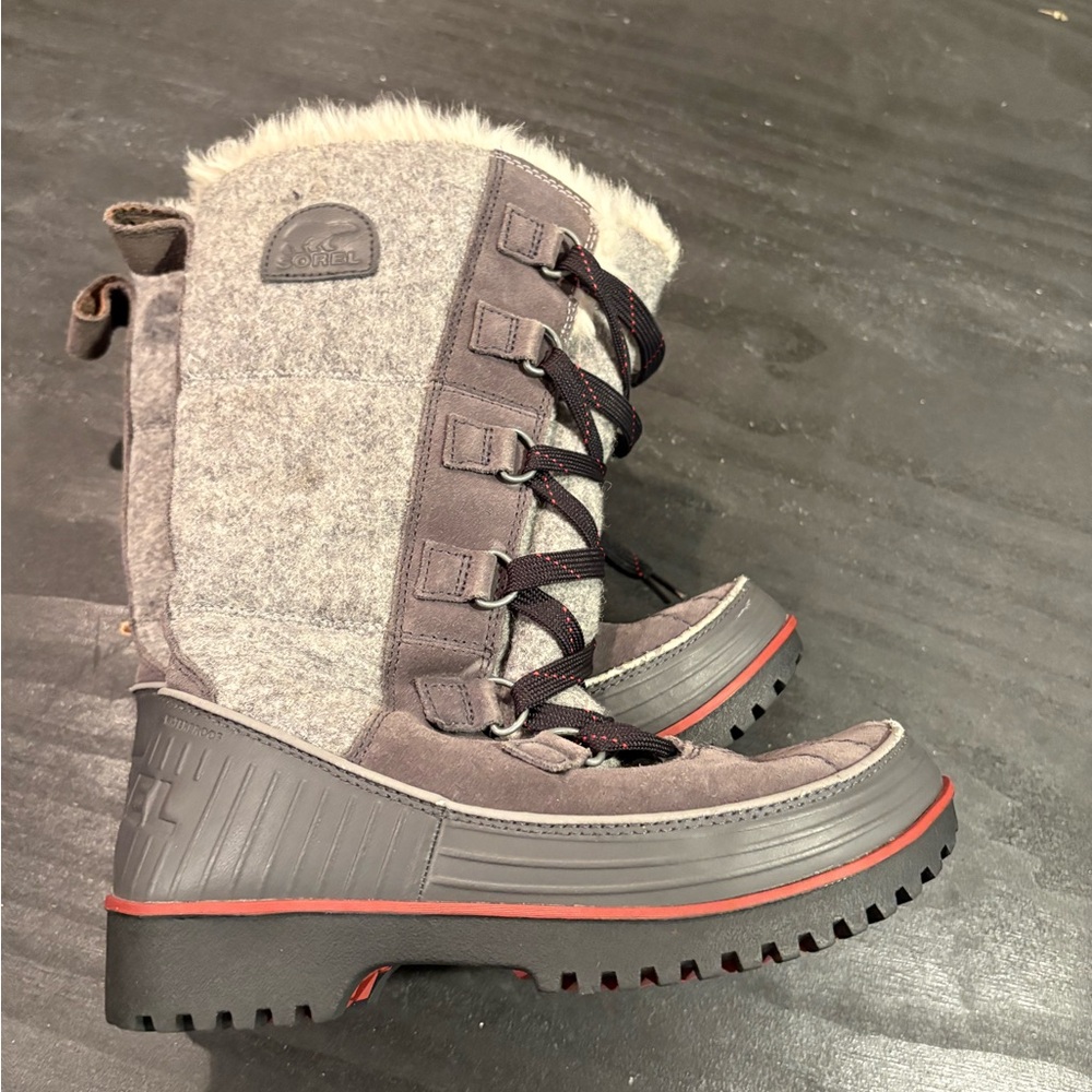 Sorel Women's Gray Winter Boots 6.5